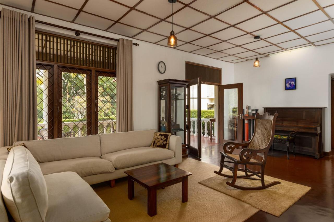 Surveyor'S Residence Bungalow 康提 外观 照片
